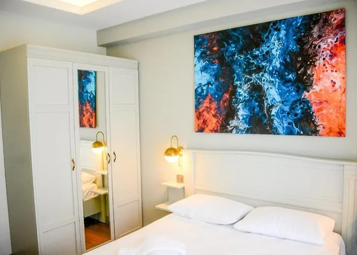 Private With Pool Near The Μπέλεκ